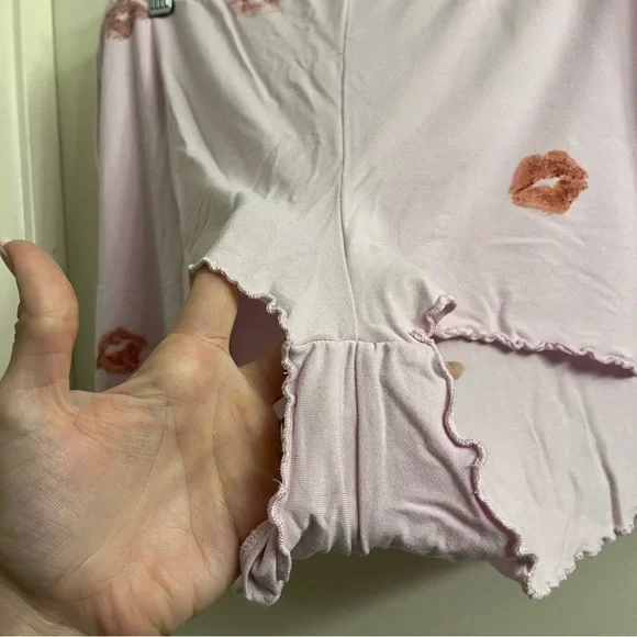 Skims Valentine’s Day Lipstick Sleep Shorts XL - Picture 7 of 12